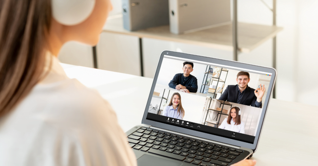 Điền yêu cầu và chọn gói Edesign